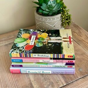 Wendy Mass 4 Book Bundle ☀️